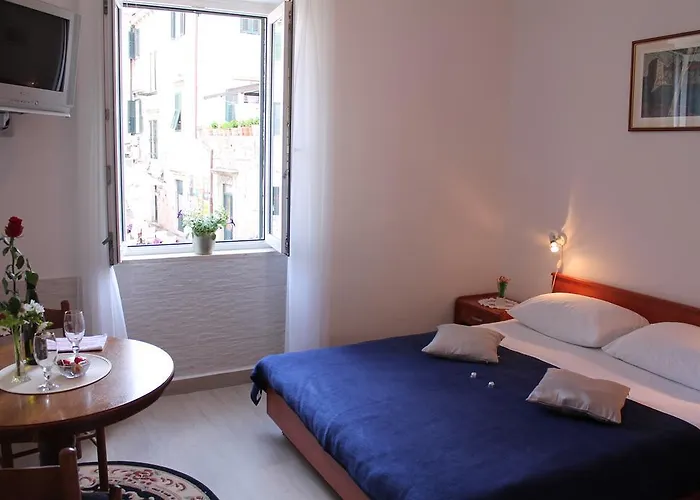 Apartments Nerio