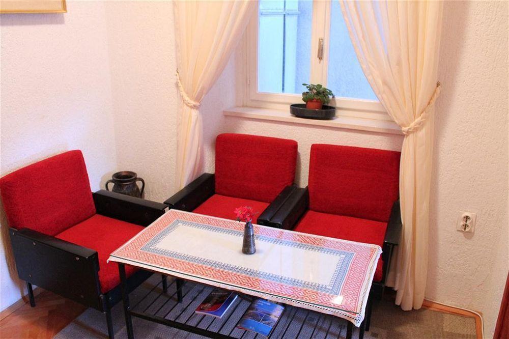 Apartma Nerio *